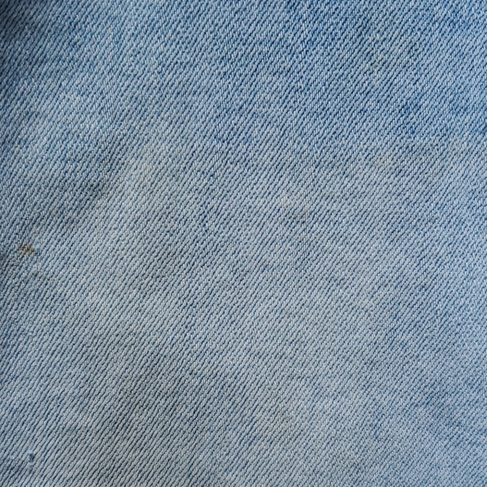 Hollister Jean - Picture 4 of 7